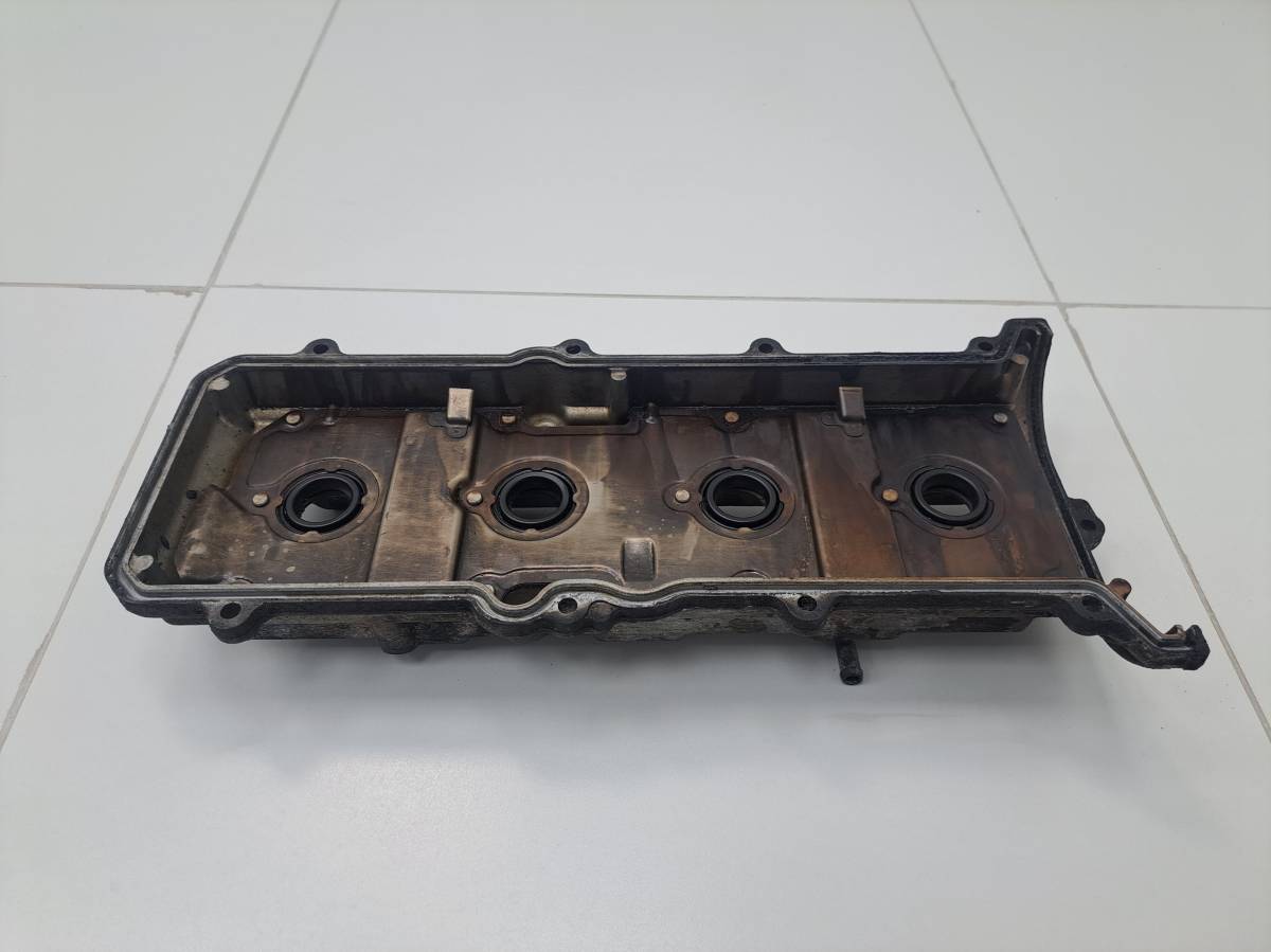 Крышка головки блока (клапанная) Toyota Land Cruiser (J100) 1998-2007
