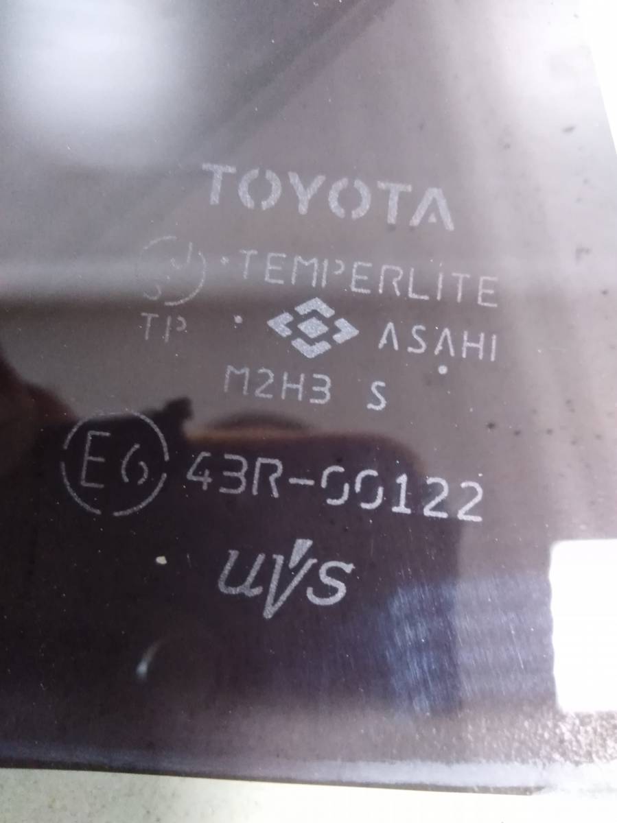 Стекло двери задней левой (форточка) Toyota Rav 4 (A30) 2006-2013
