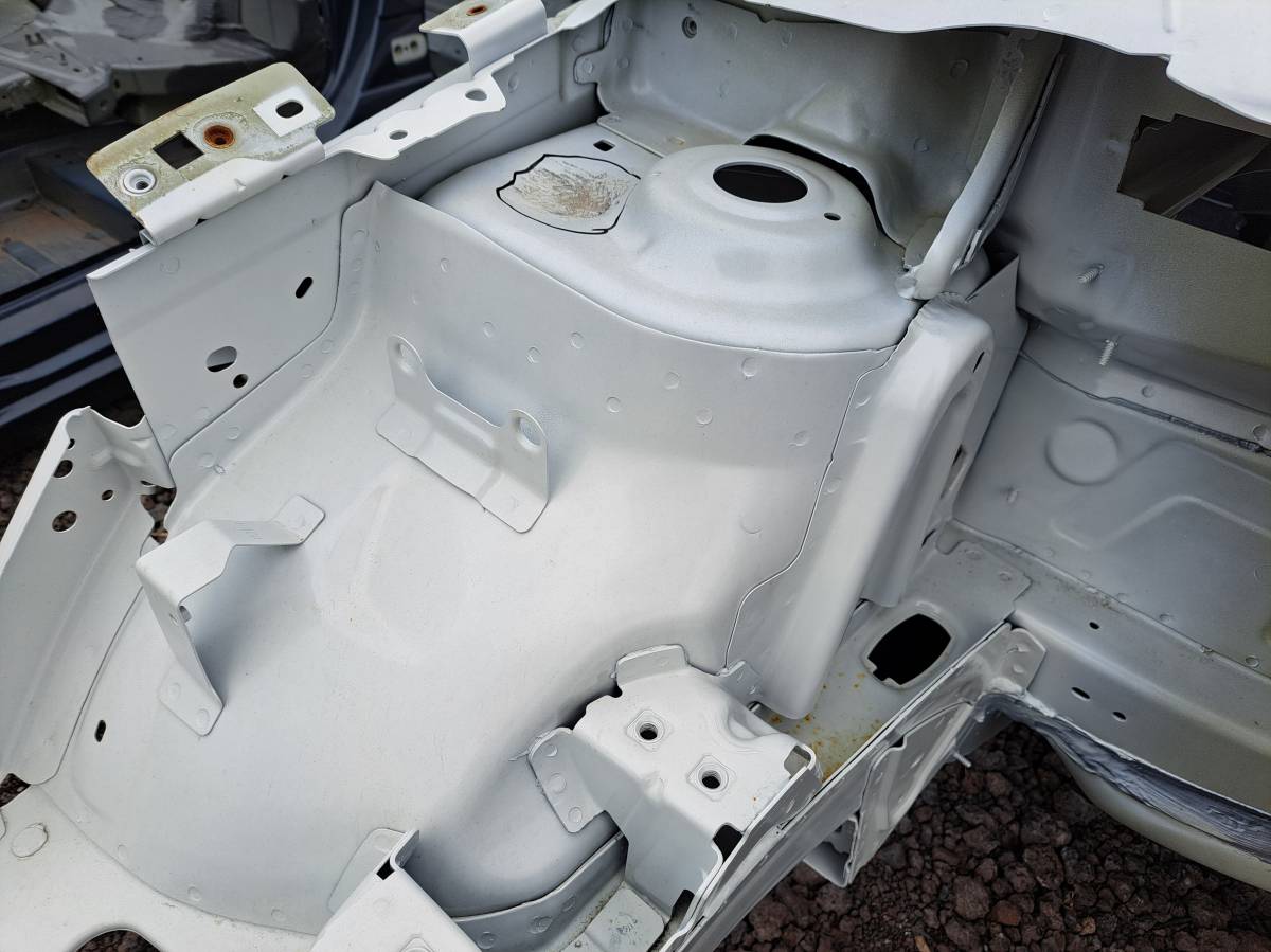 Лонжерон передний правый Citroen C4 2011>