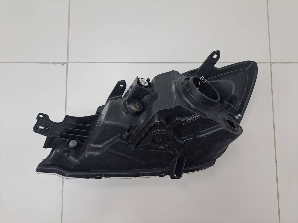 Фара правая Mitsubishi Lancer 9  (CS/Classic) 2000-2011