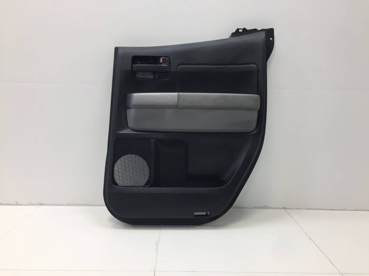 Обшивка двери задней правой Toyota Tundra (XK50) 2006-2010