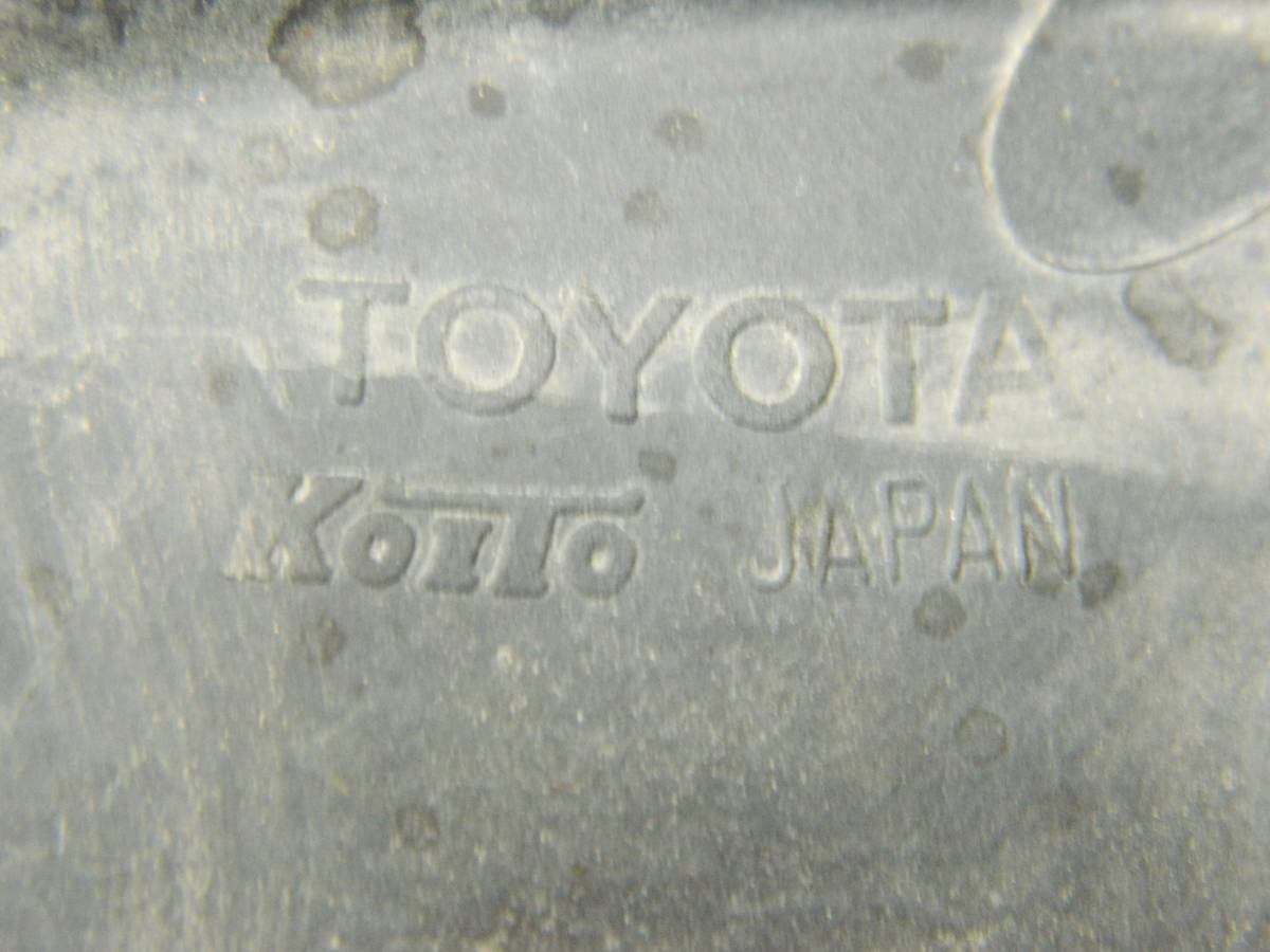 Фара левая Toyota Land Cruiser (J200) 2007-2015