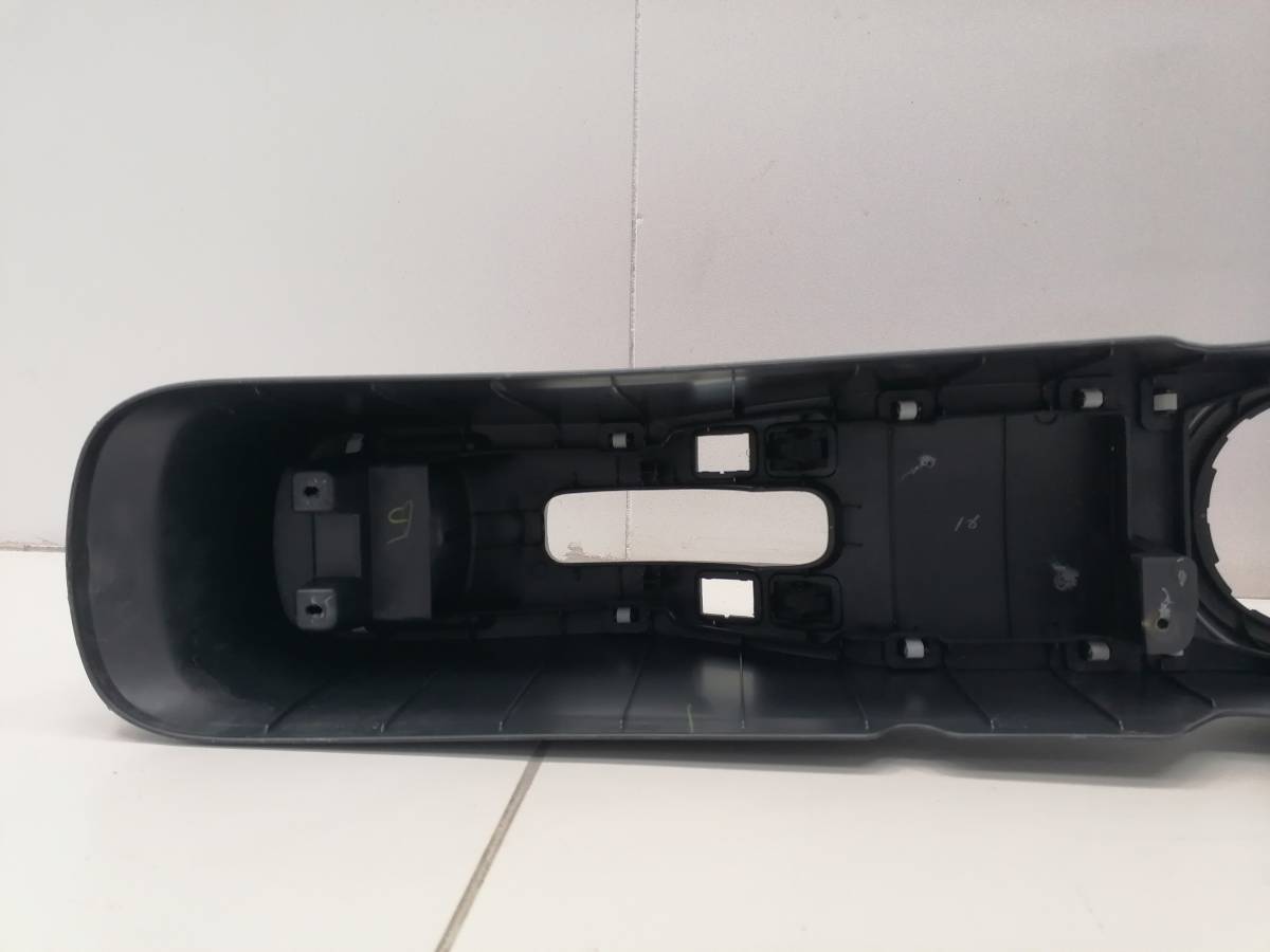 Консоль центральная Suzuki SX4 2006-2013
