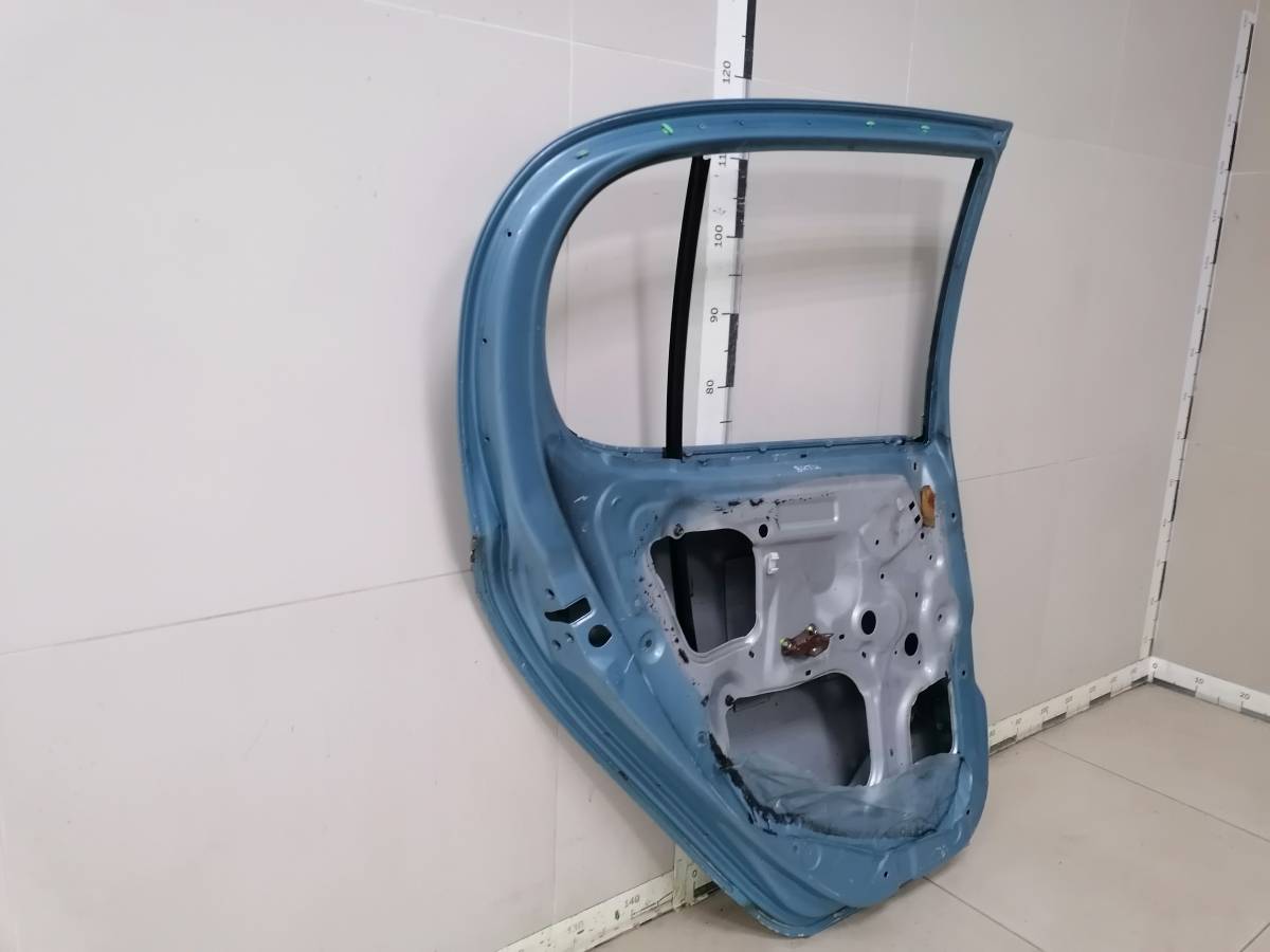 Дверь задняя левая Toyota Vitz (P10) 1999-2005