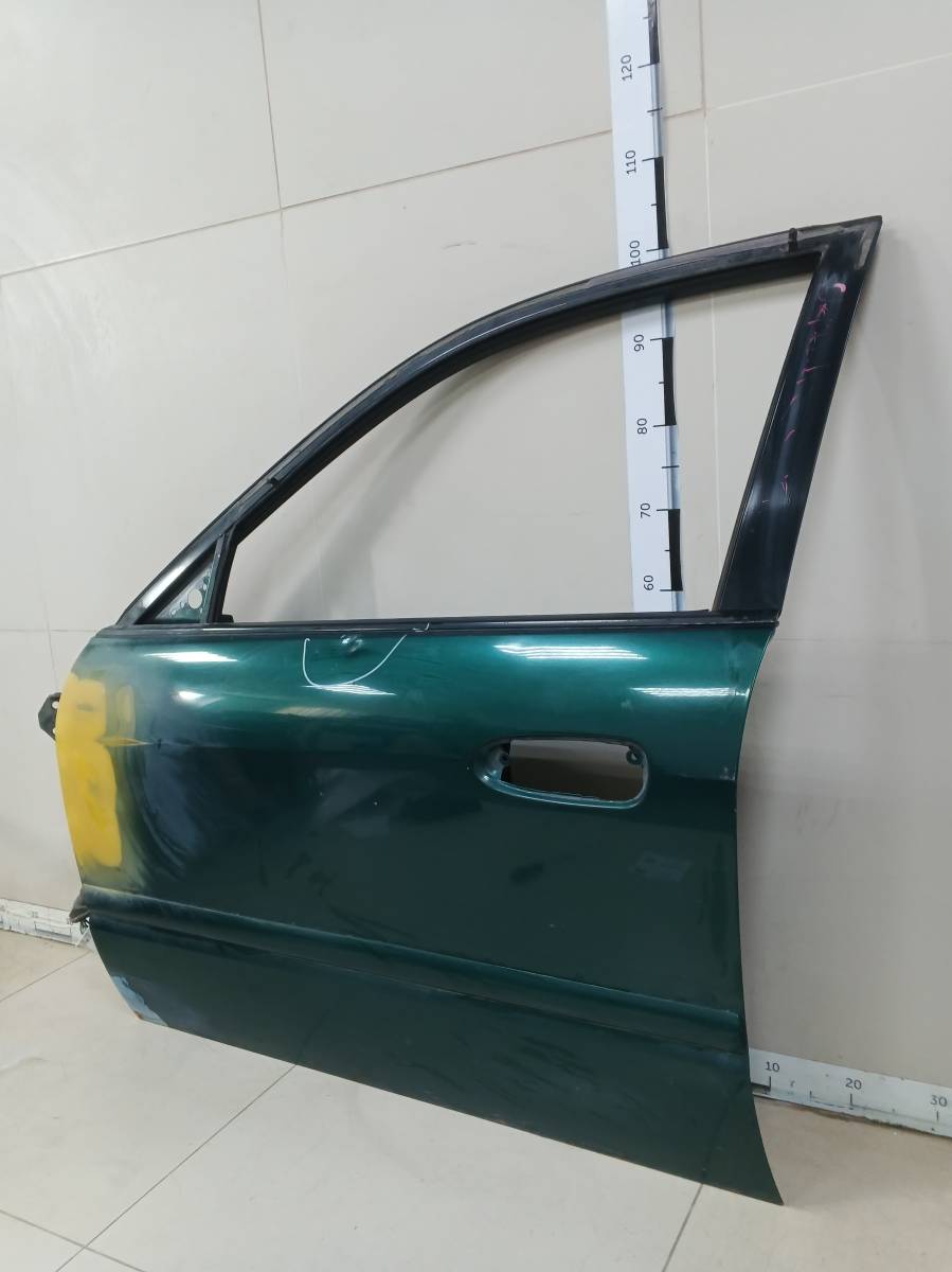 Дверь передняя левая Mazda Capella (GF, GW) 1997-2002