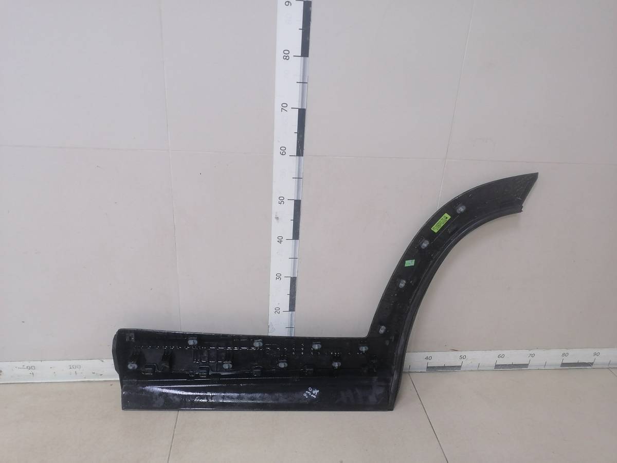 Накладка двери задней правой Hyundai Tucson NX4 2021