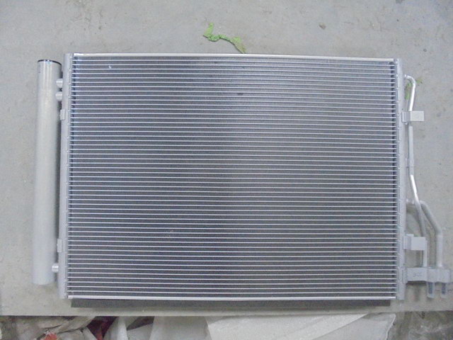 Радиатор кондиционера (конденсер) для Hyundai ix35 (LM) 2010-2015