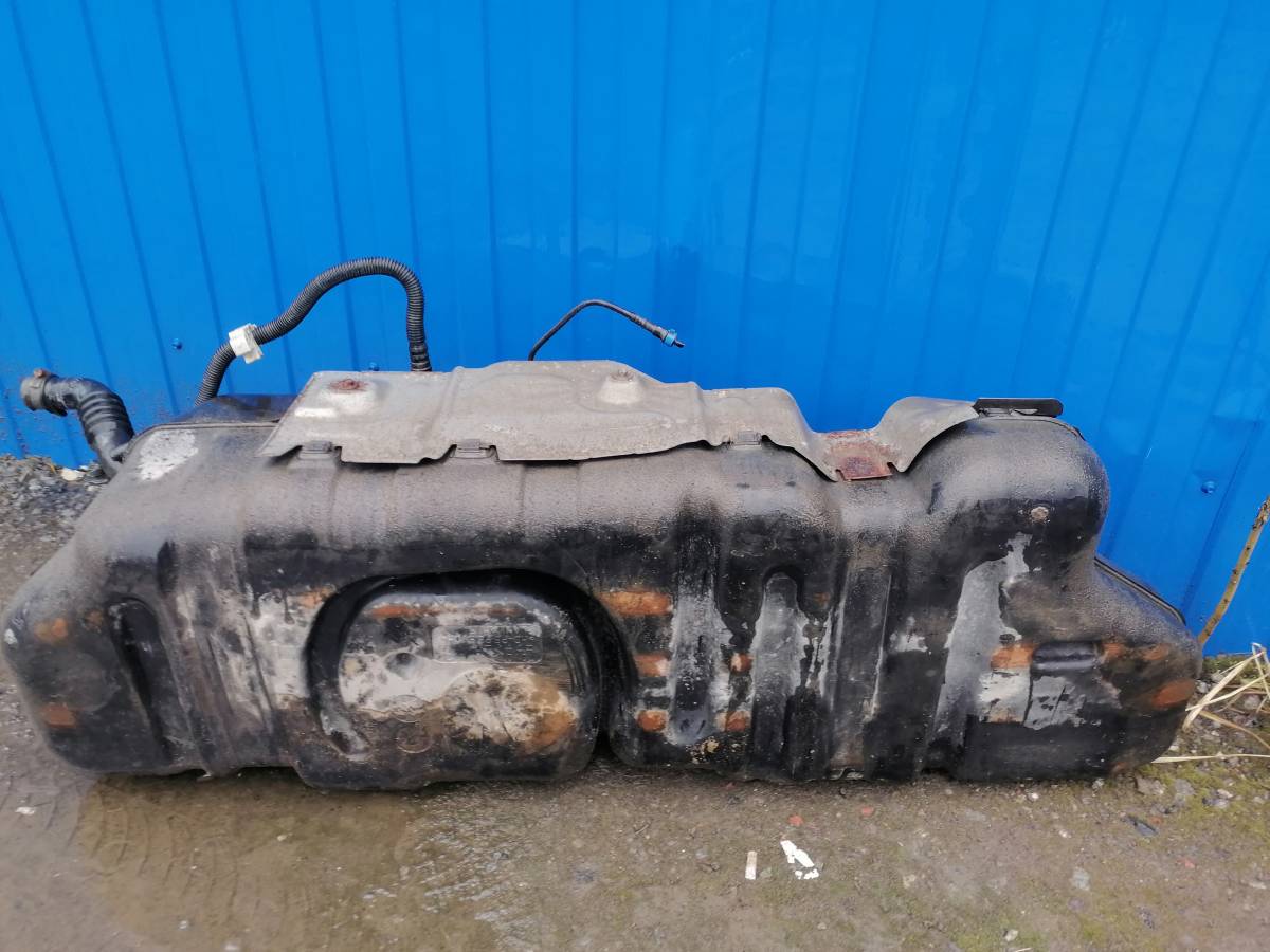 Бак топливный Toyota Land Cruiser Prado (J120) 2002-2009