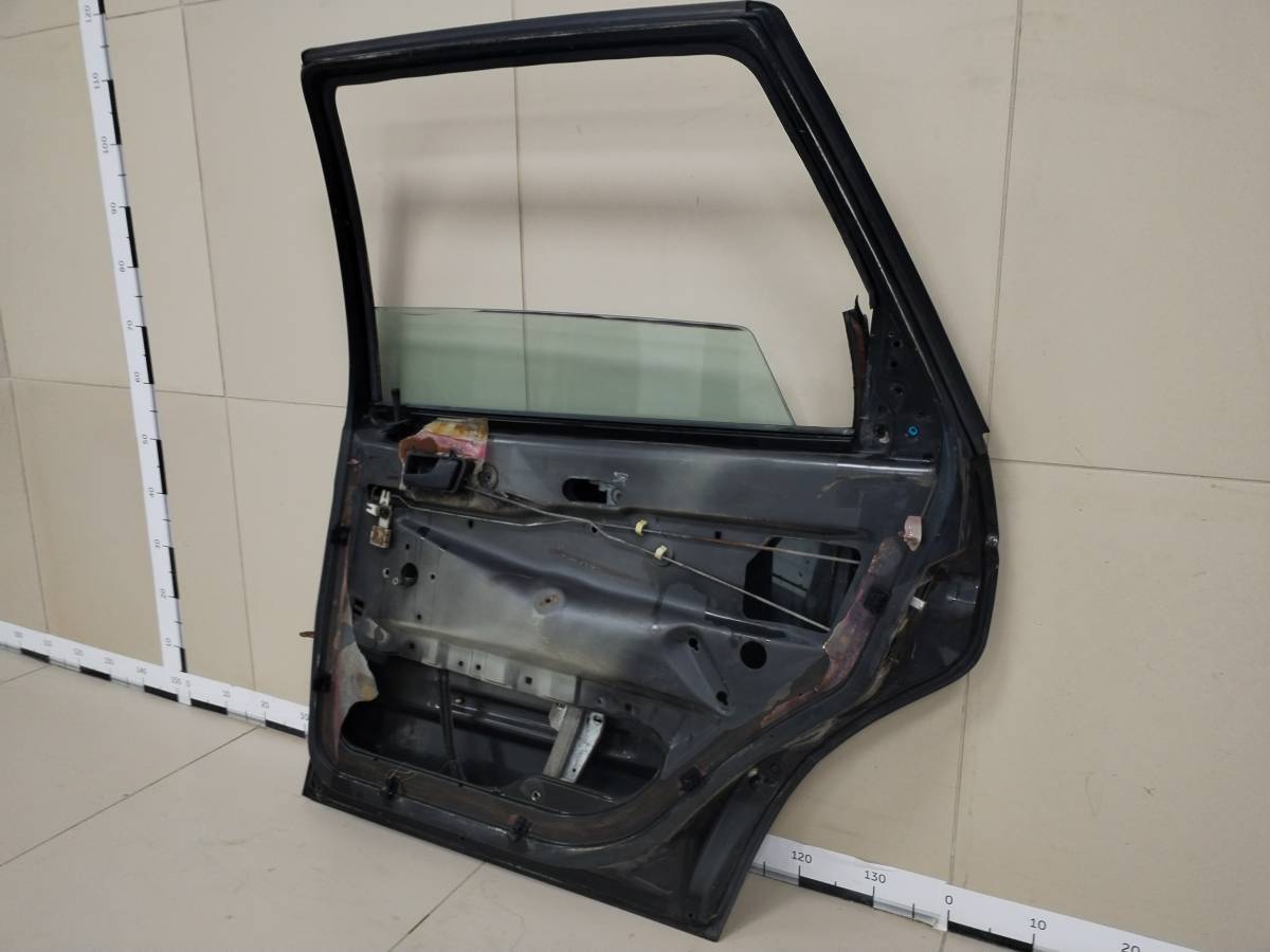 Дверь задняя правая Volkswagen Passat B3 1988-1993