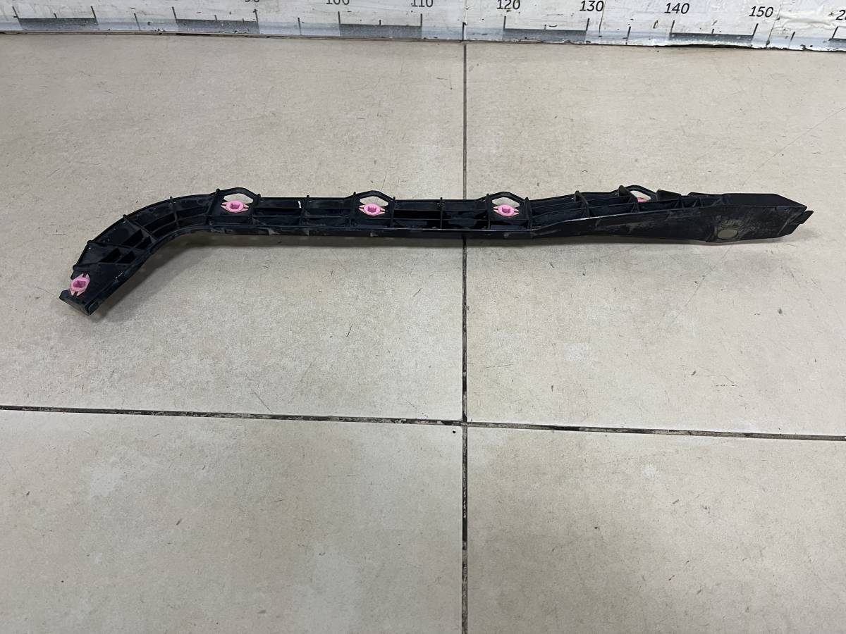Направляющая заднего бампера левая Subaru Legacy (B14) 2010-2015