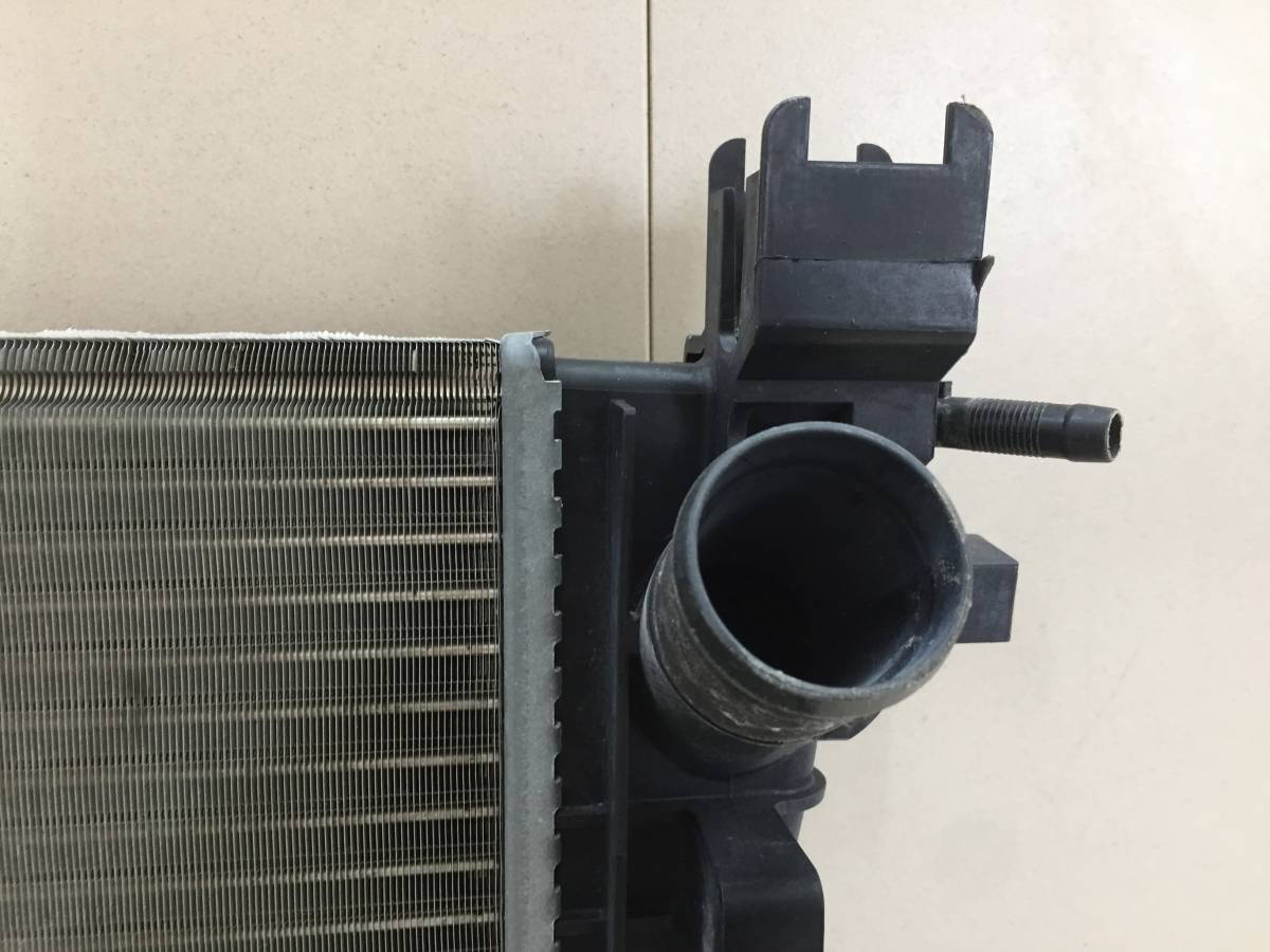 Радиатор охлаждения двигателя Renault Logan (2) 2014>