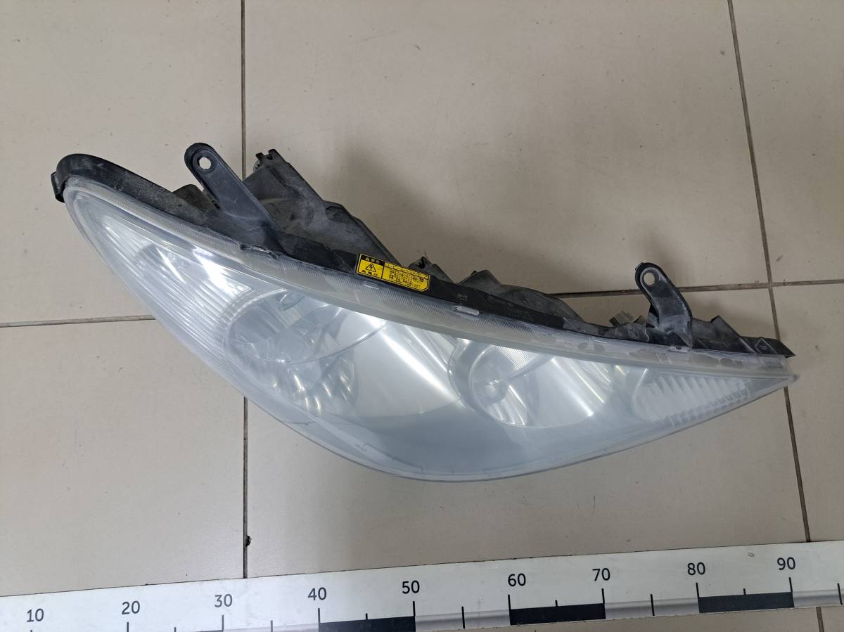 Фара правая Toyota Estima (R30, R40) 2000-2005