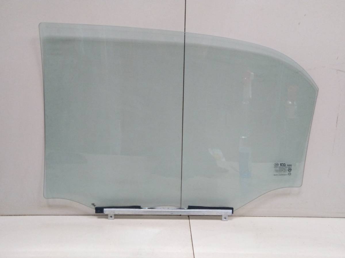 Стекло двери задней правой Chevrolet Spark (M200) 2005-2010