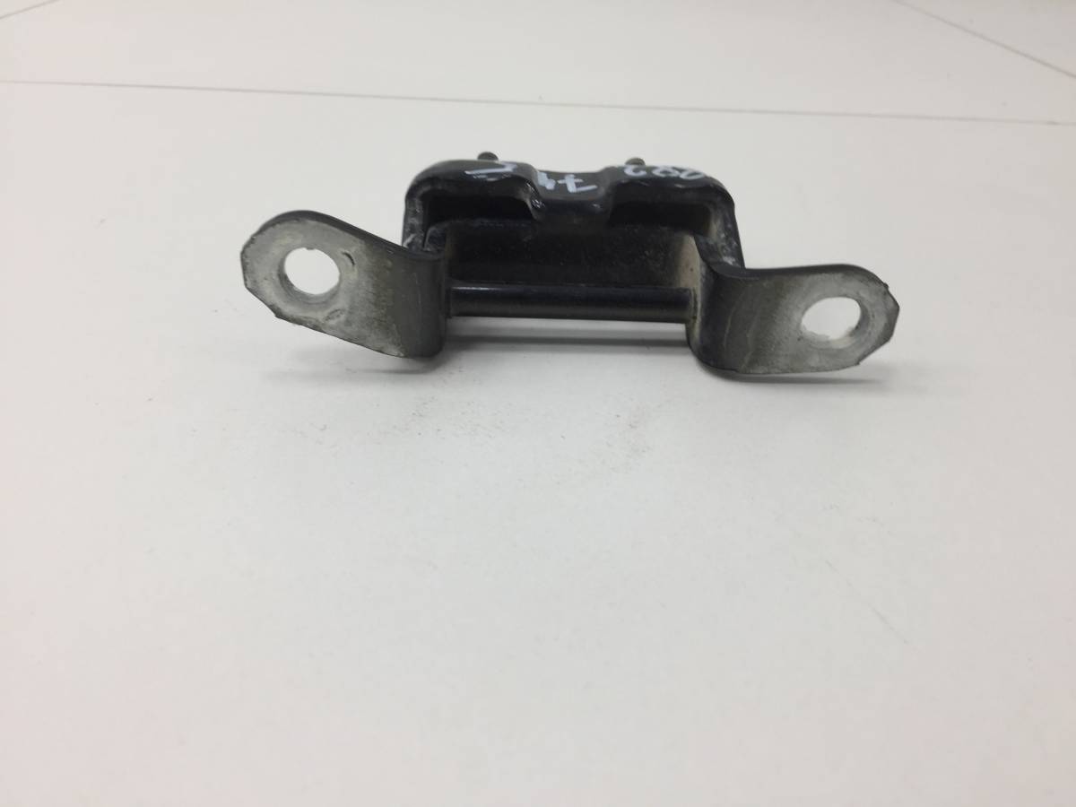 Петля двери задней левой верхняя Nissan Qashqai (J10) 2006-2013