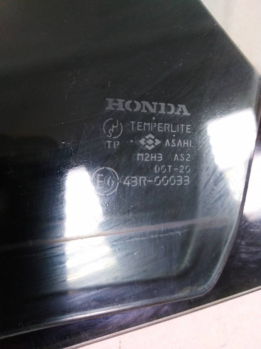Стекло двери передней левой Honda HR-V (GH) 1998-2006
