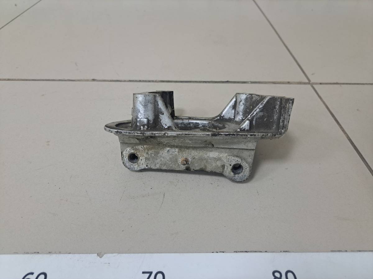 Кронштейн двигателя правый Lexus RX 300 (XU10) 1997-2003 Кронштейн двигателя правый Lexus RX 300 (XU10) 1997-2003