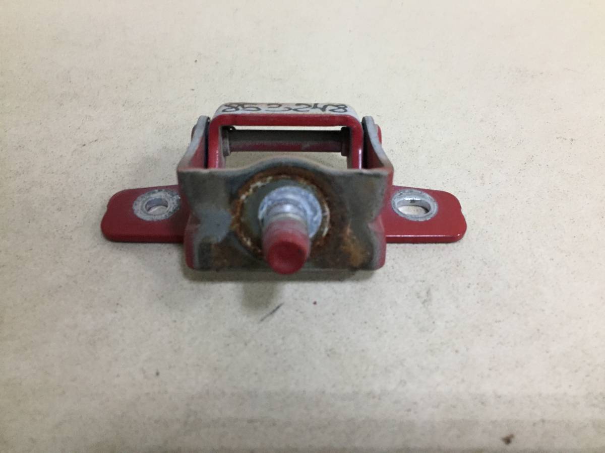 Петля двери багажника Hyundai Getz 2002-2010