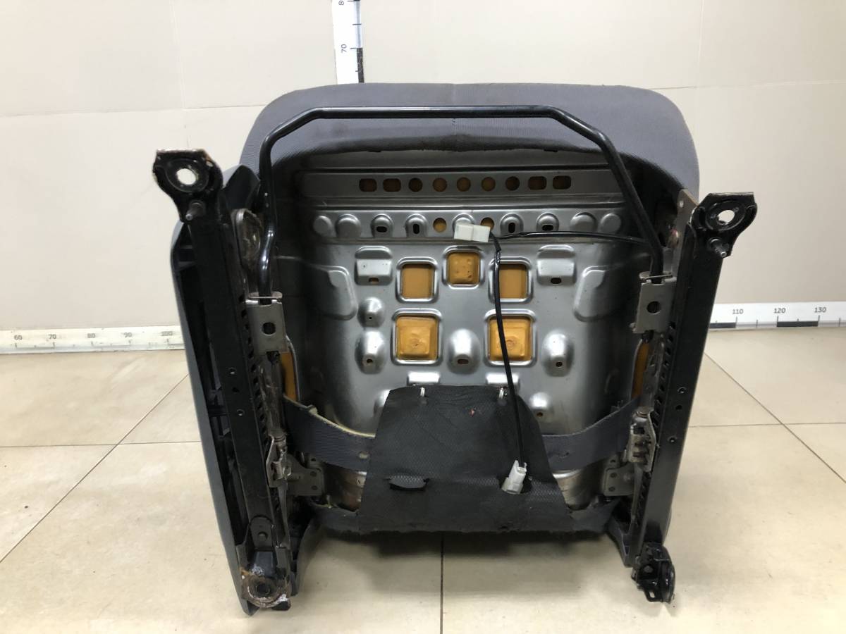 Сиденье переднее правое Toyota Rav 4 (A20) 2000-2005