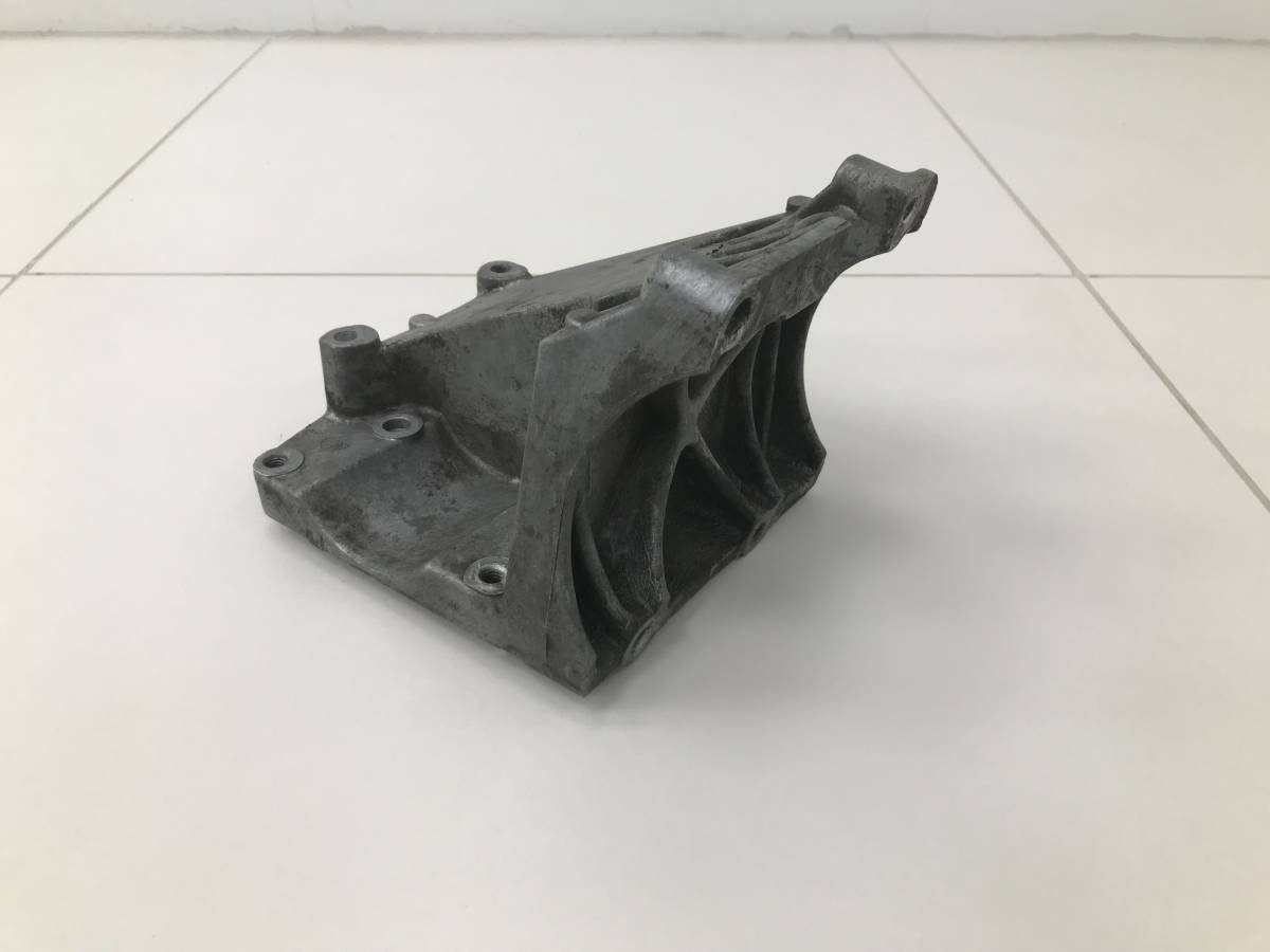 Кронштейн кондиционера Ford Focus 2 (DA) 2005-2008