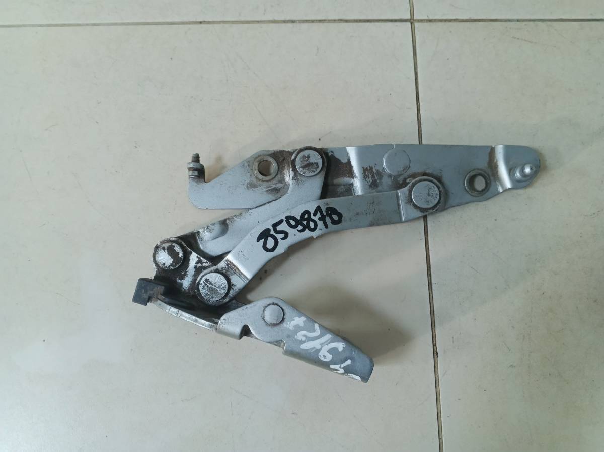 Петля крышки багажника Nissan Primera (P12) 2002-2007