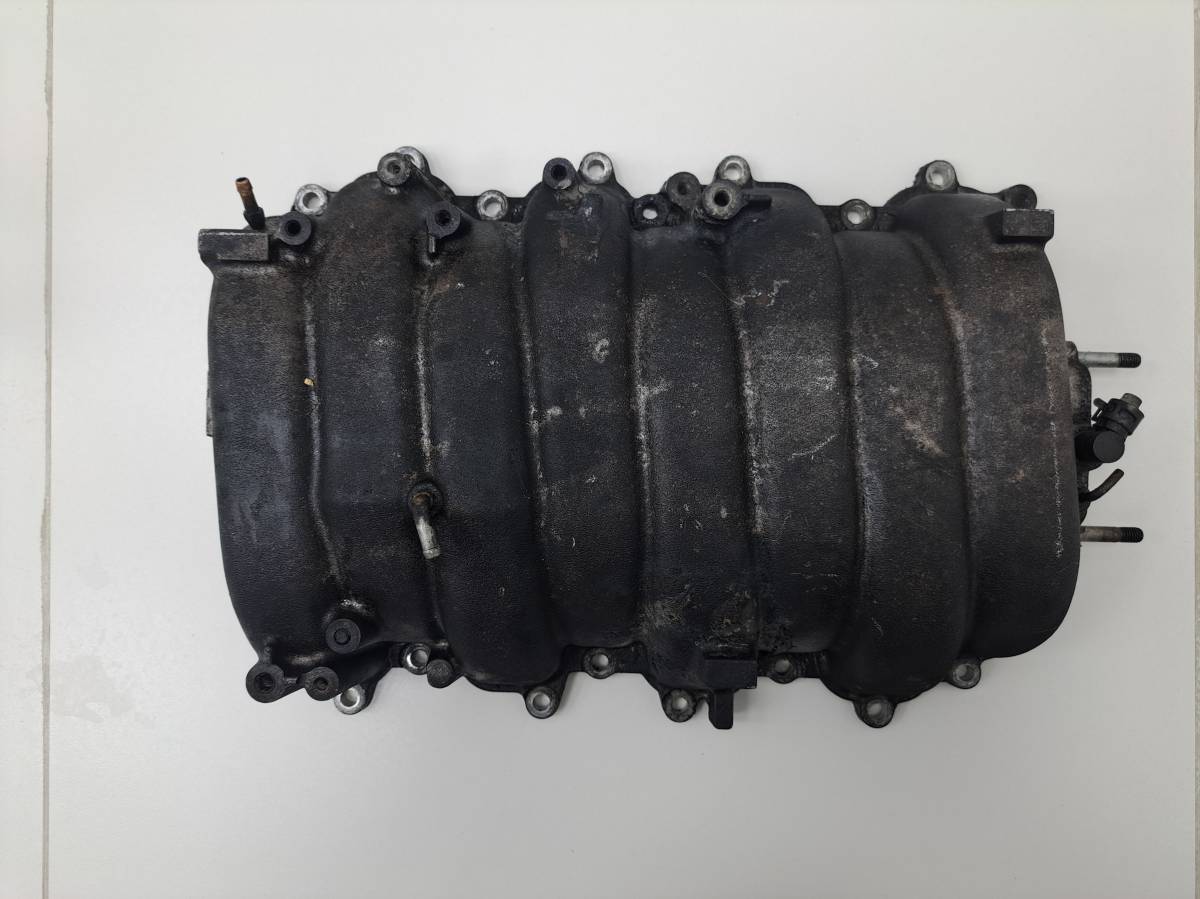 Коллектор впускной Toyota Land Cruiser (J100) 1998-2007