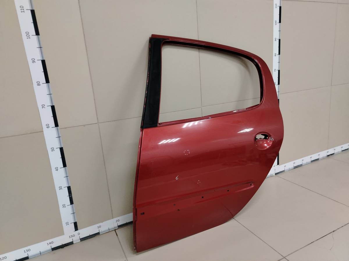 Дверь задняя левая Peugeot 206 1998-2012