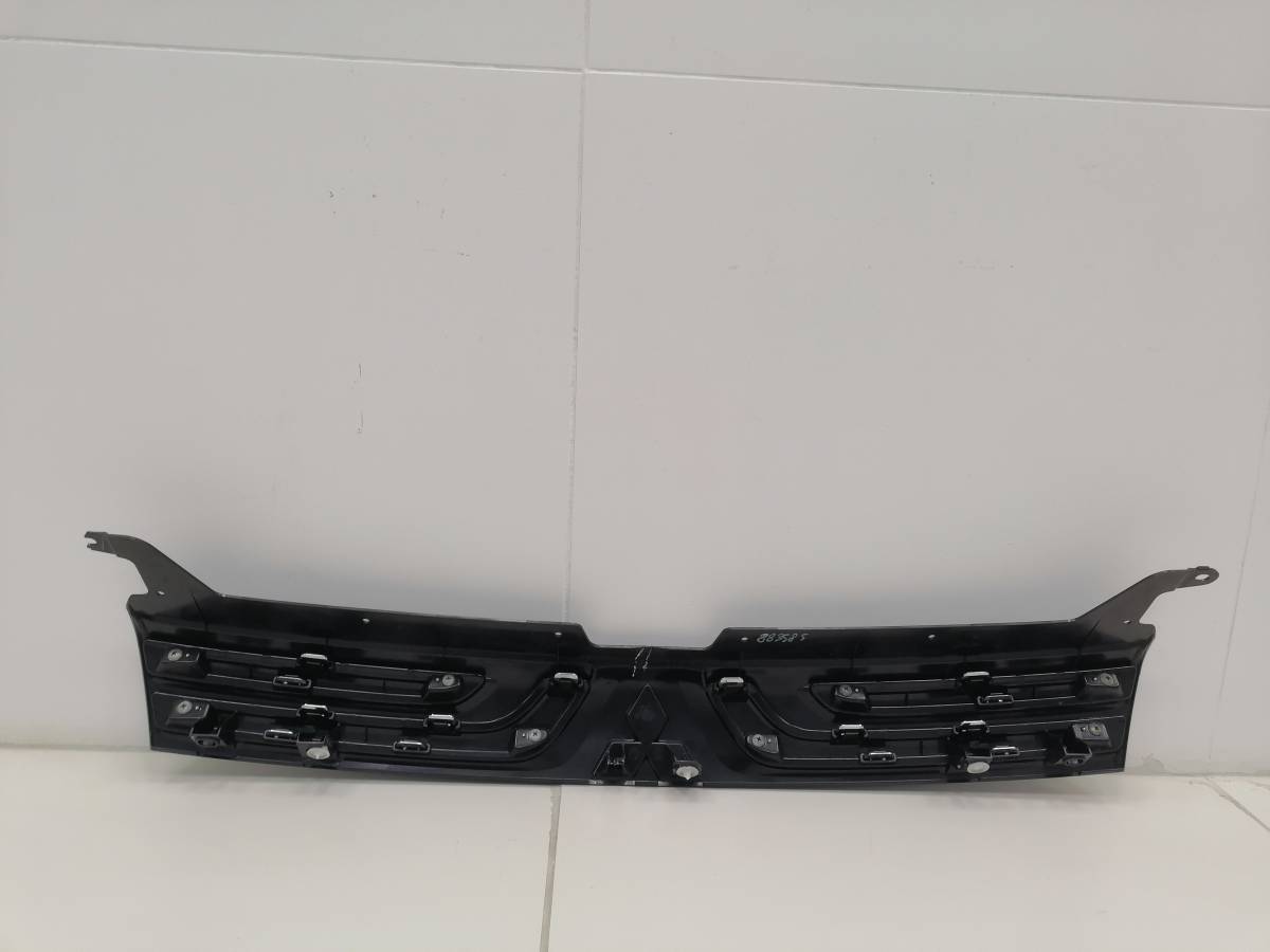 Решетка радиатора Mitsubishi Outlander (GF) 2012>