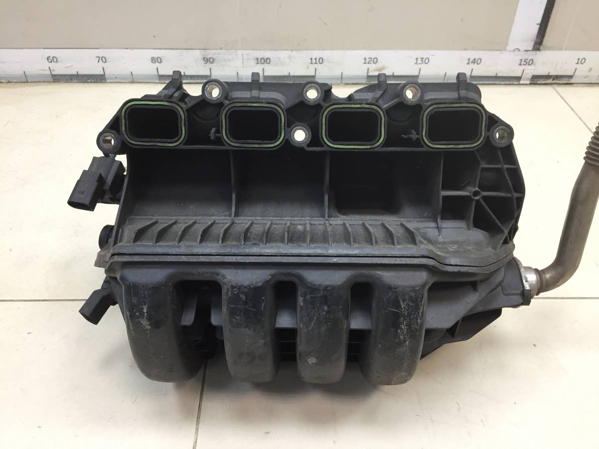 Коллектор впускной Volkswagen Golf 5 (1K) 2003-2009