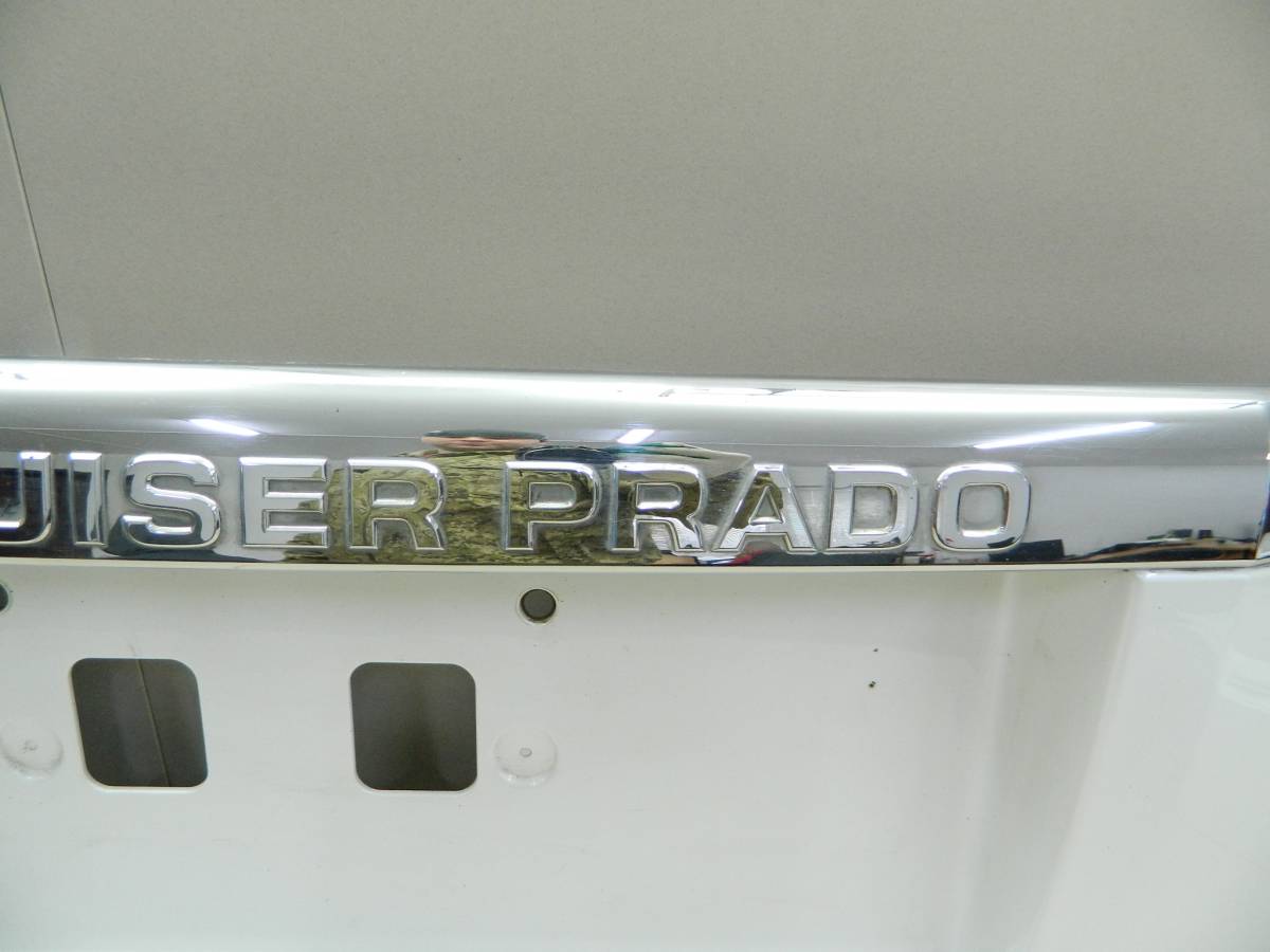 Накладка двери багажника Toyota Land Cruiser Prado (J150) 2009>