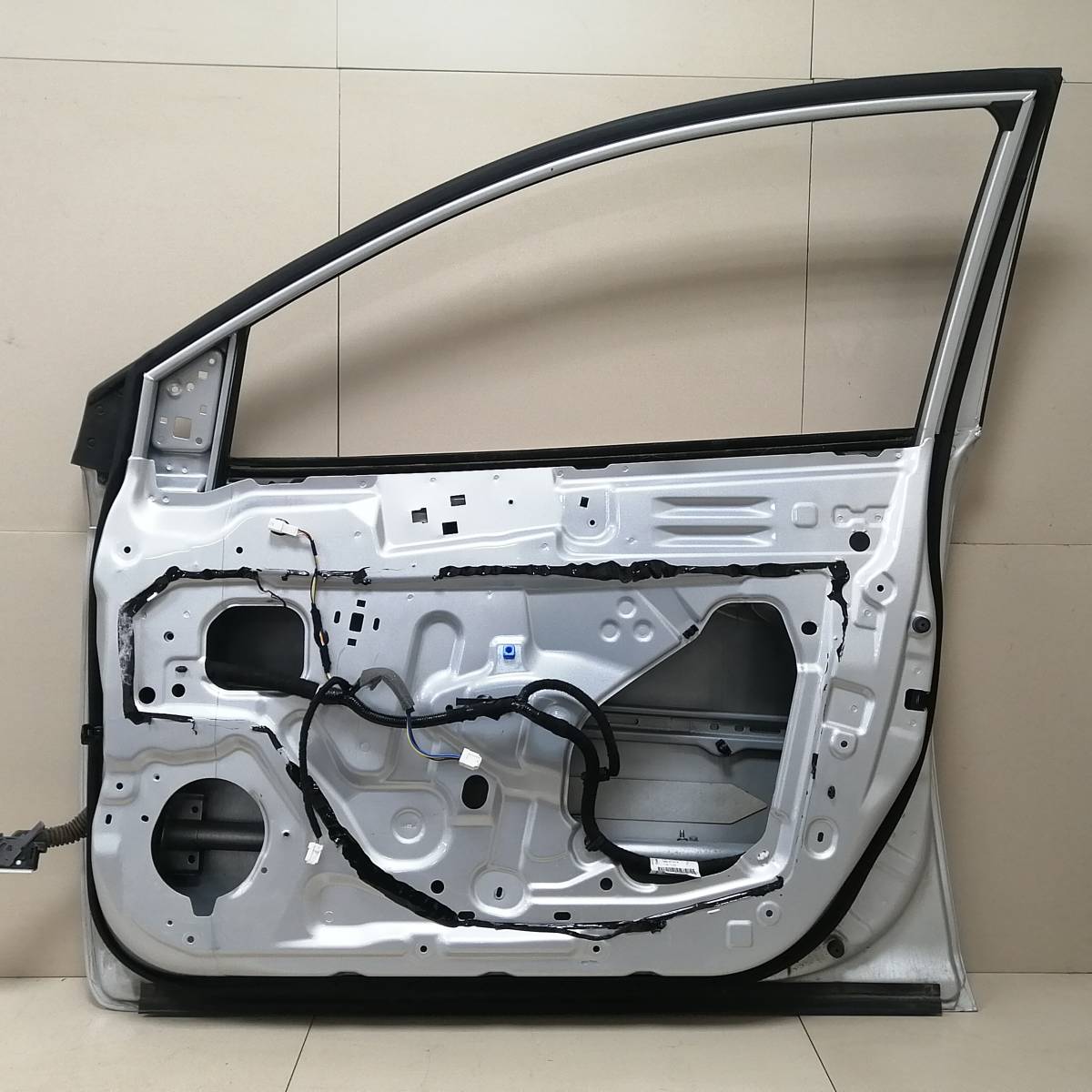 Дверь передняя правая Nissan Sentra (B17) 2013-2017