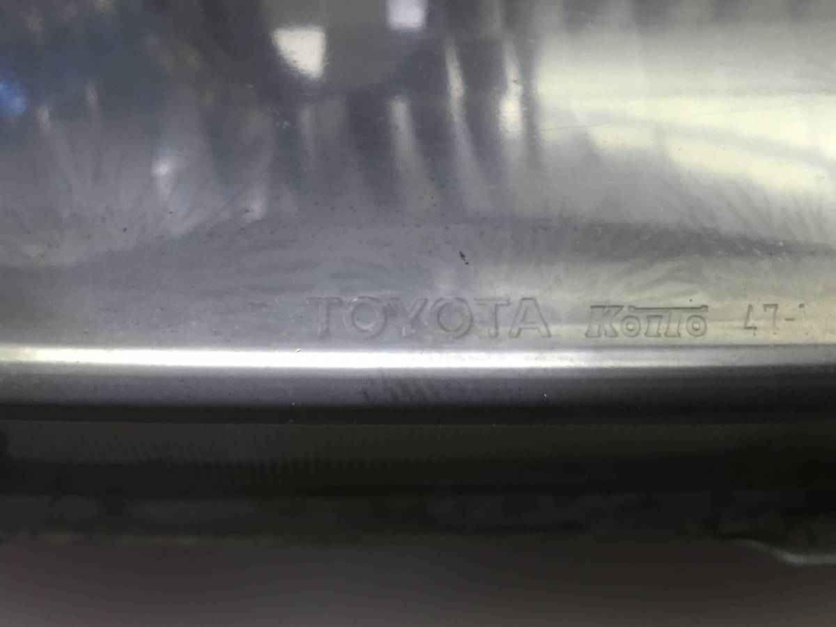 Фара правая Toyota Prius (W10) 1997-2003
