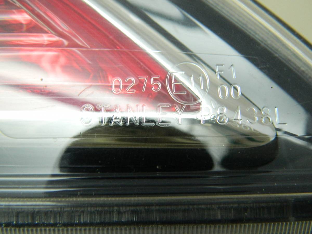 Фонарь задний внутренний левый Mazda Mazda 3 (BL) 2009-2013