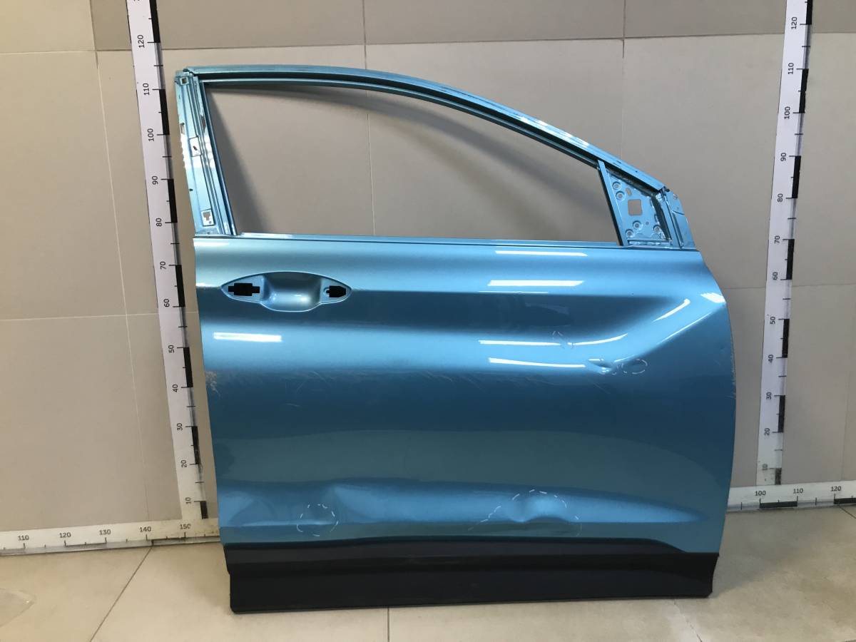 Дверь передняя правая Geely Coolray 2018