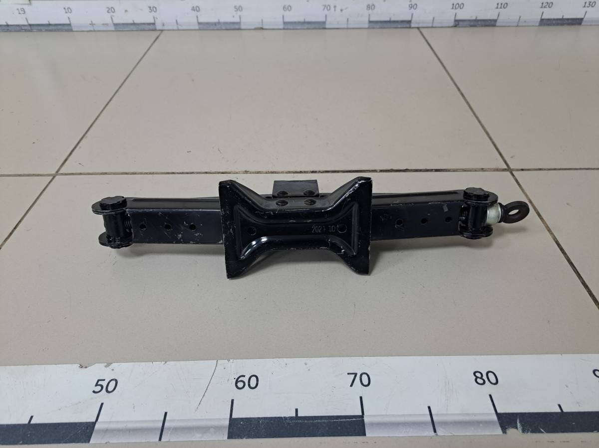 Домкрат Mitsubishi Outlander (GF) 2012> Домкрат Mitsubishi Outlander (GF) 2012>