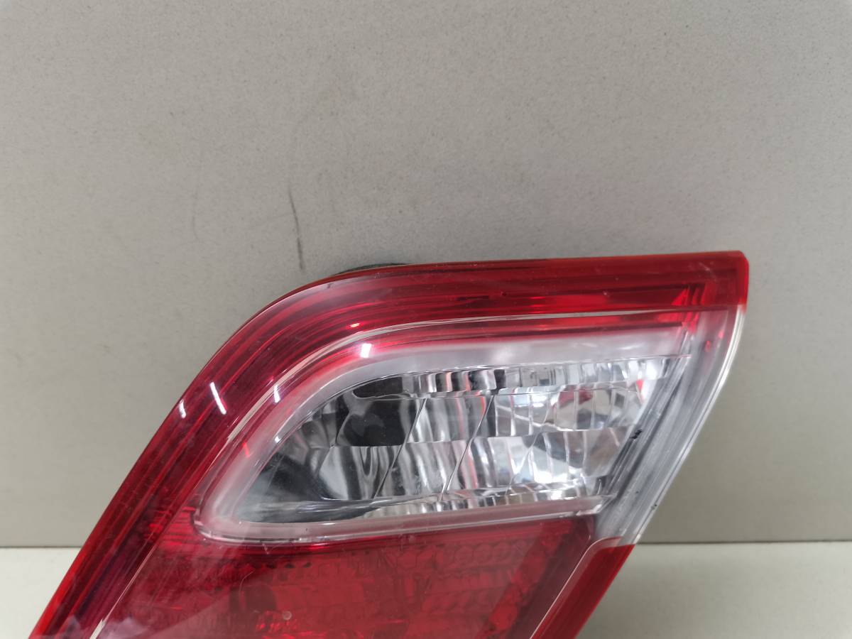 Фонарь задний внутренний правый Toyota Camry (V40) 2006-2011