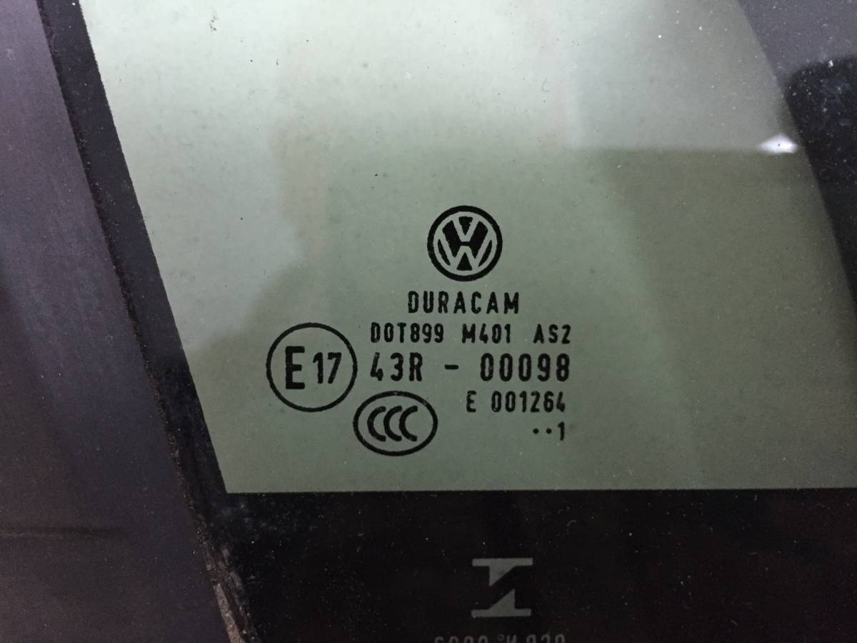 Стекло двери передней правой (форточка) Volkswagen Tiguan 2017>