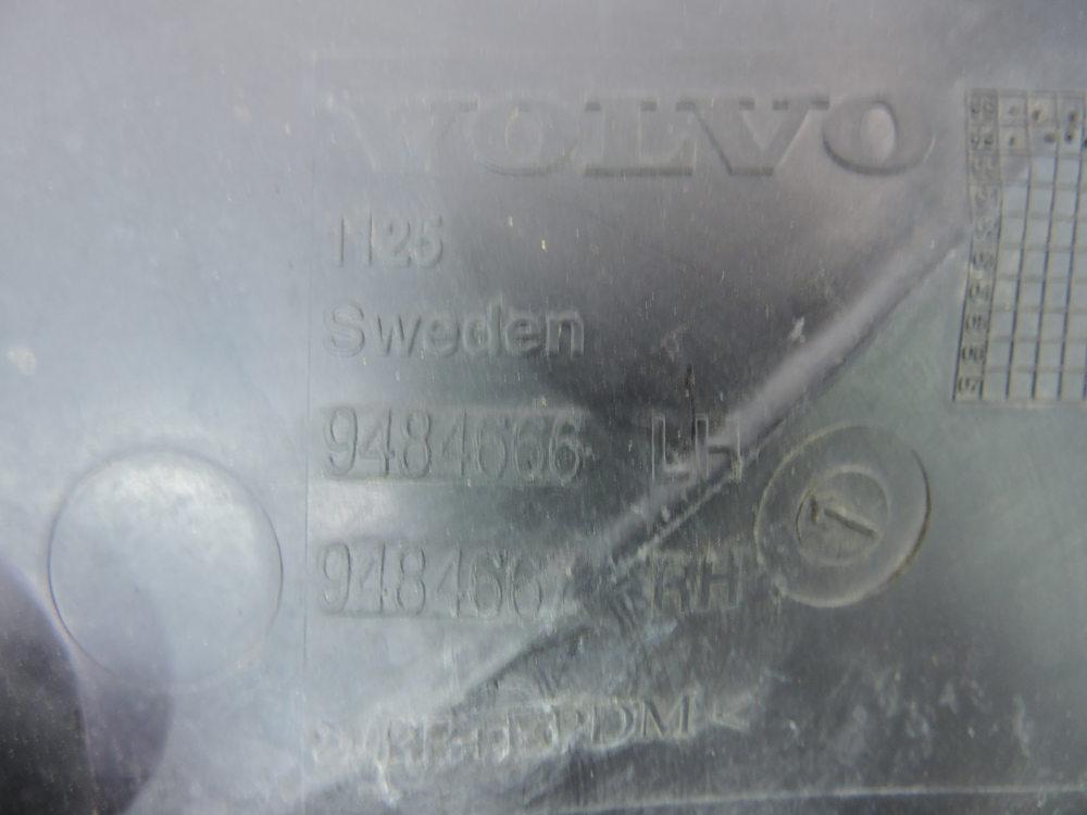 Решетка стеклооч. (планка под лобовое стекло, жабо) Volvo S80 (TS, TH, KV) 1998-2006