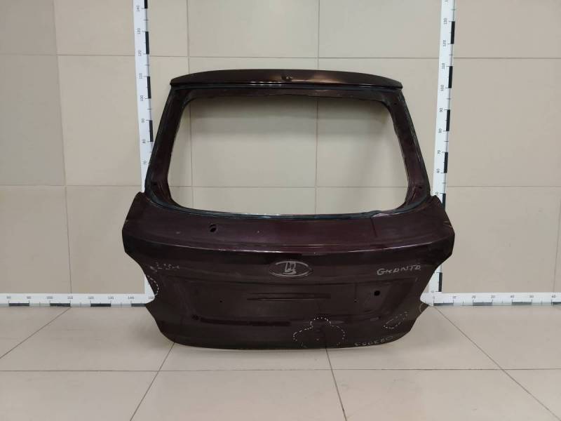 Дверь багажника Lada Granta 2011>
