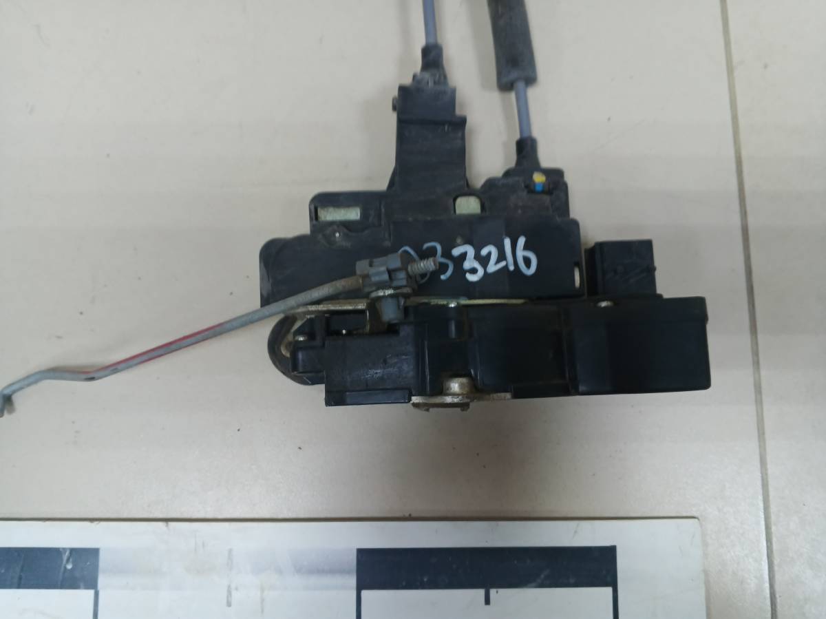 Замок двери задней левой Chevrolet Captiva (C100) 2006-2011 Замок двери задней левой Chevrolet Captiva (C100) 2006-2011