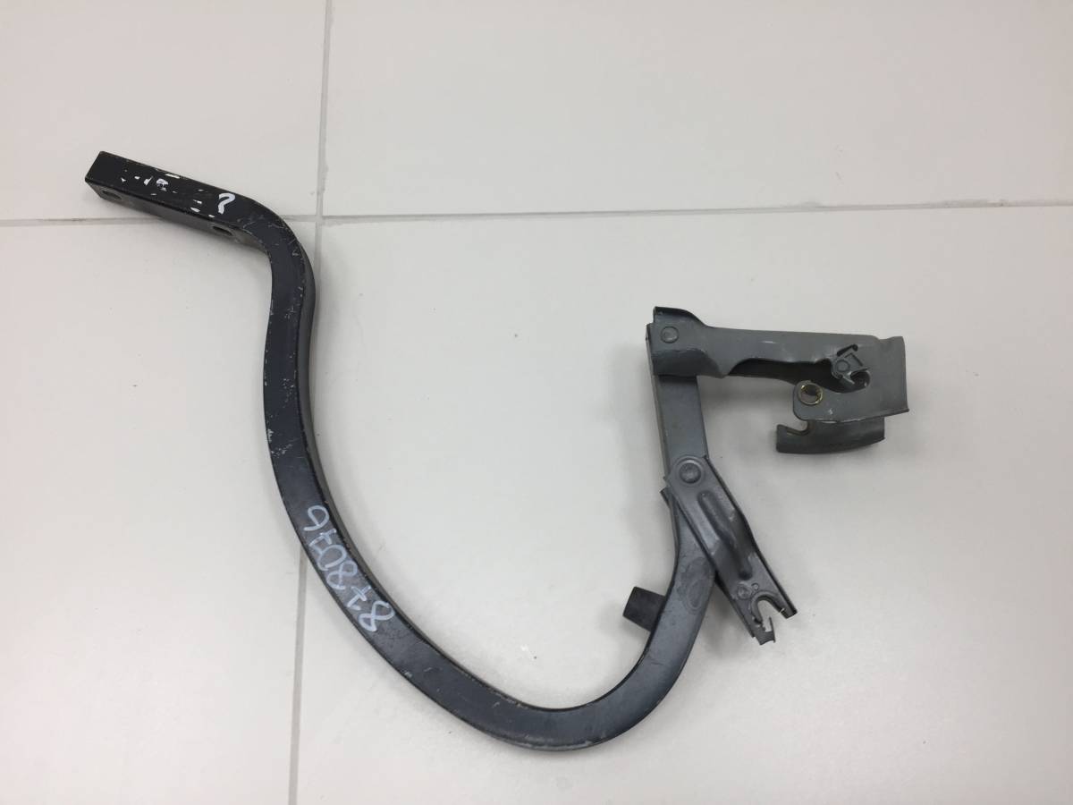 Петля крышки багажника Chevrolet Cruze (J300) 2009-2016