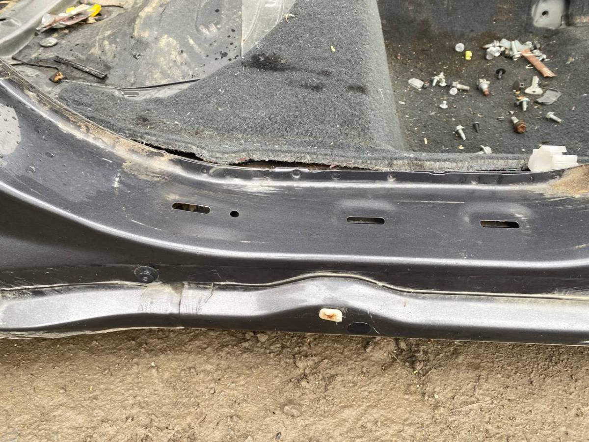 Порог со стойкой правый Toyota Avensis (T250) 2003-2009