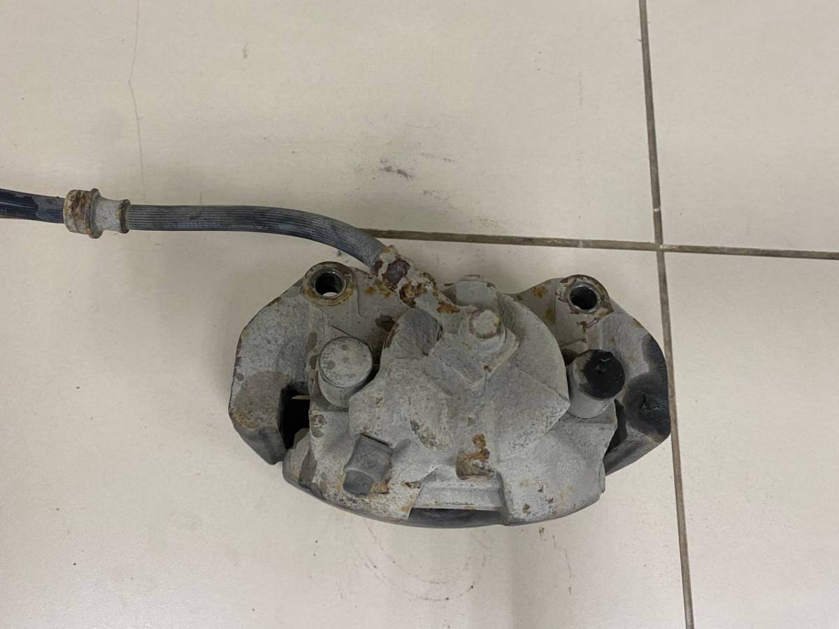 Суппорт передний правый Opel Zafira (B) 2005-2012 Суппорт передний правый Opel Zafira (B) 2005-2012