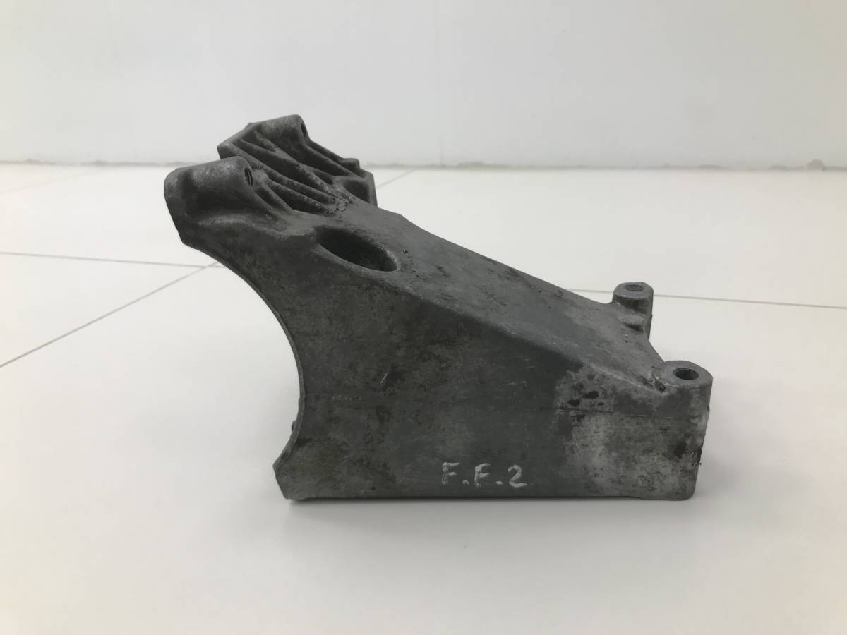 Кронштейн кондиционера Ford Focus 2 (DA) 2005-2008