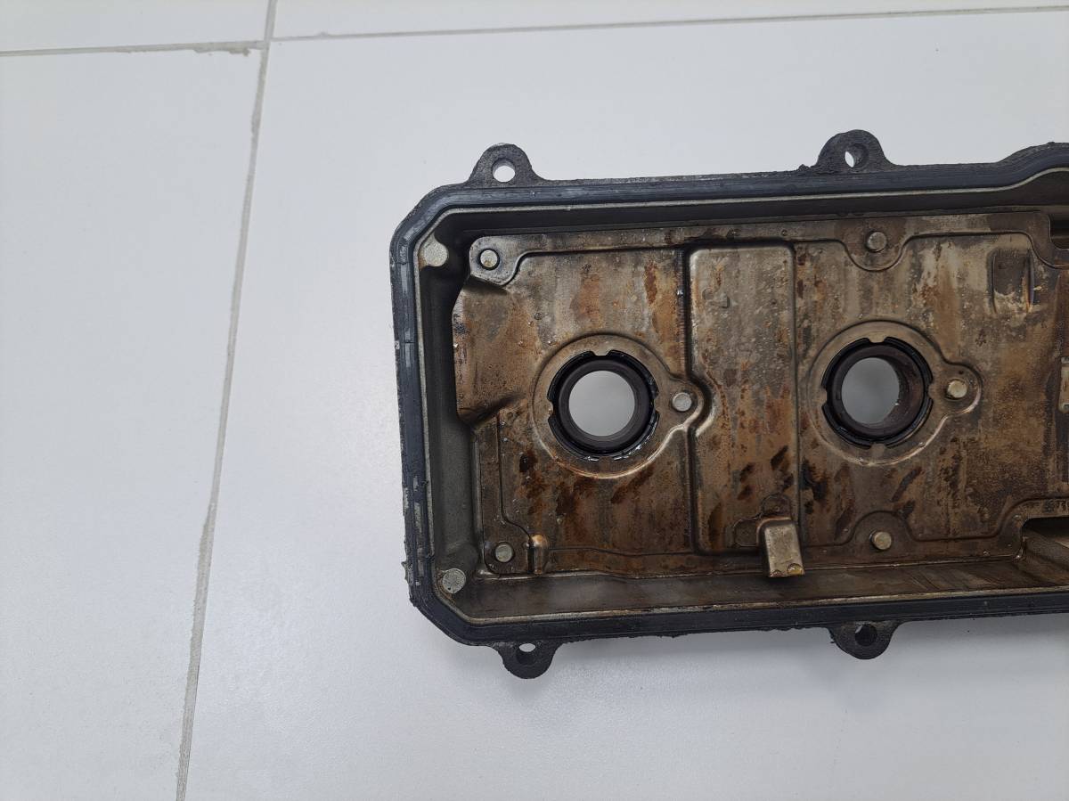 Крышка головки блока (клапанная) Toyota Land Cruiser (J100) 1998-2007