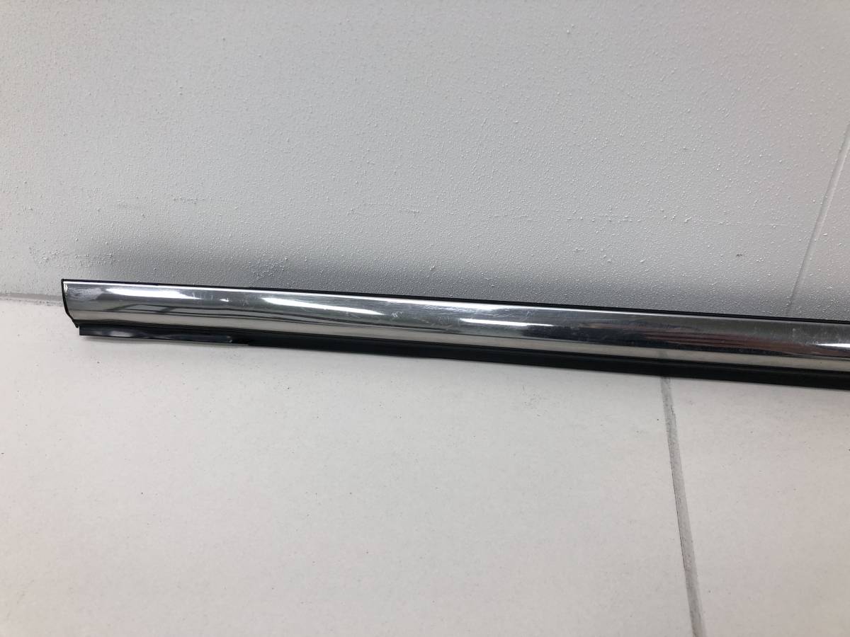 Уплотнитель стекла двери Nissan Almera 3 (G11, G15) 2012>