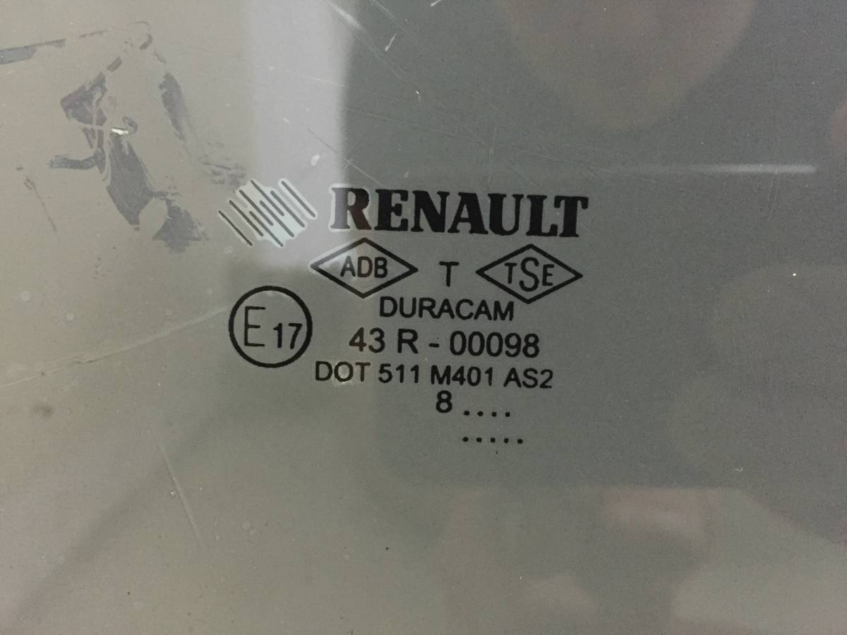 Стекло двери передней правой Renault Megane (2) 2002-2009